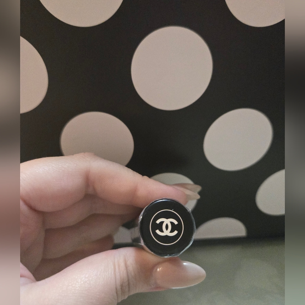 ✨️Chanel Brush✨️ - Picture 3 of 3